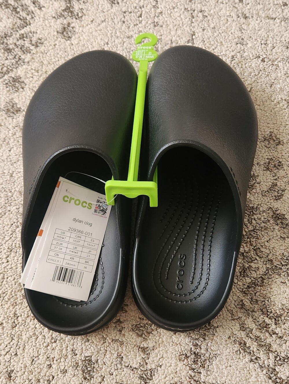 CROCS Dylan Clog in Black